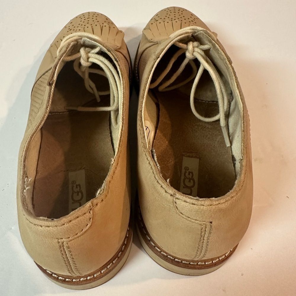 UGG womens “Brogue” Kiltie‎ - Picture 2 of 6